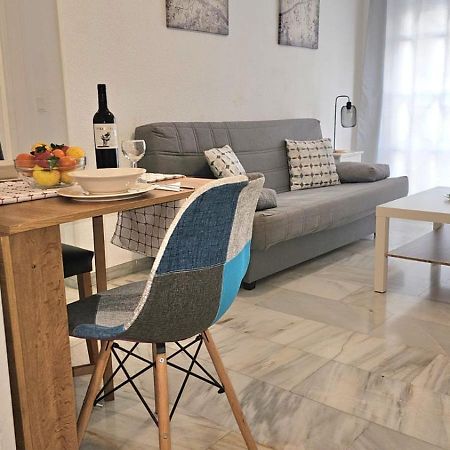 Ideal Holiday Apartment One Bedroom City Center Malaga Zewnętrze zdjęcie