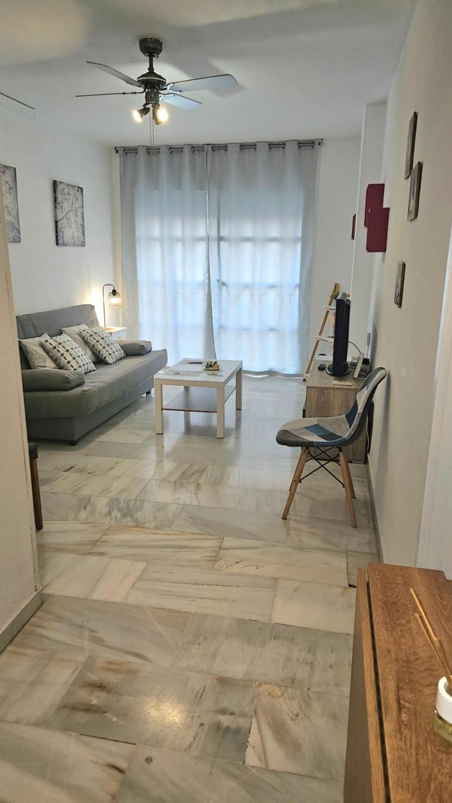 Ideal Holiday Apartment One Bedroom City Center Malaga Zewnętrze zdjęcie