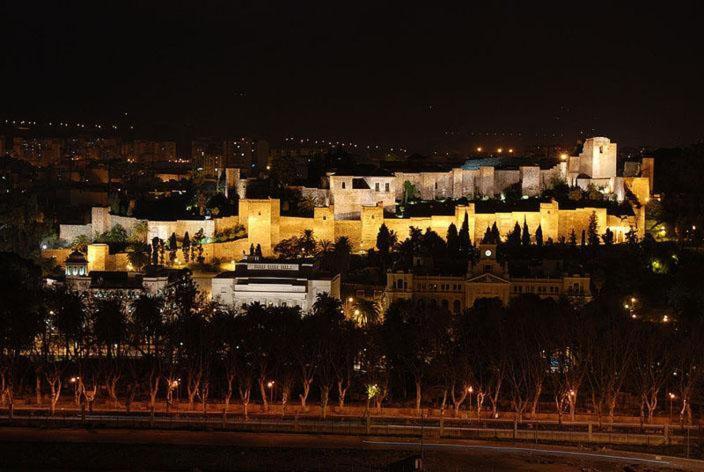 Ideal Holiday Apartment One Bedroom City Center Malaga Zewnętrze zdjęcie